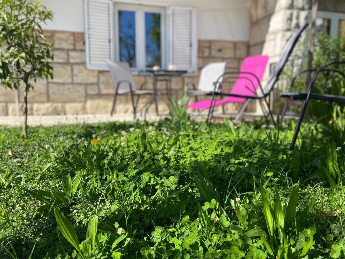 Napjacu With Own Parking And Garden Lejlighed Herceg Novi Eksteriør billede